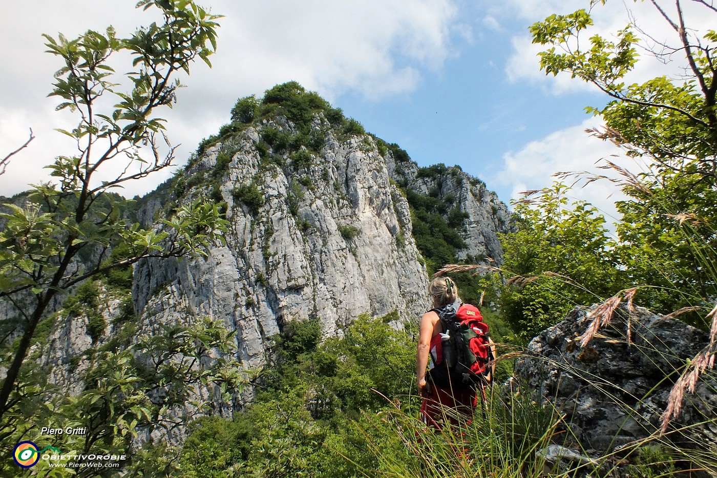 66 Ferrata chiusa, aggiriamo il Regismondo dal canale di dx.JPG